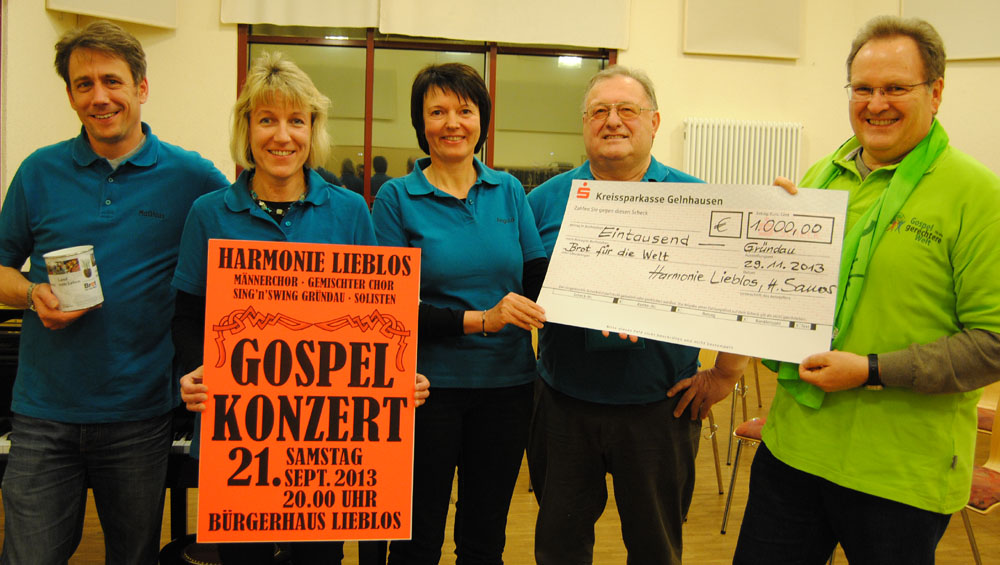 2013-11-29 Spendenübergabe 1000px